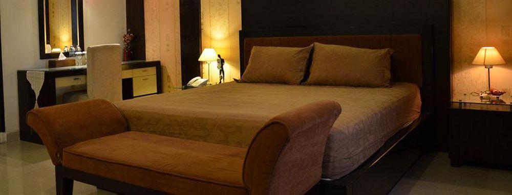 Hotel Coklat Makassar Dış mekan fotoğraf