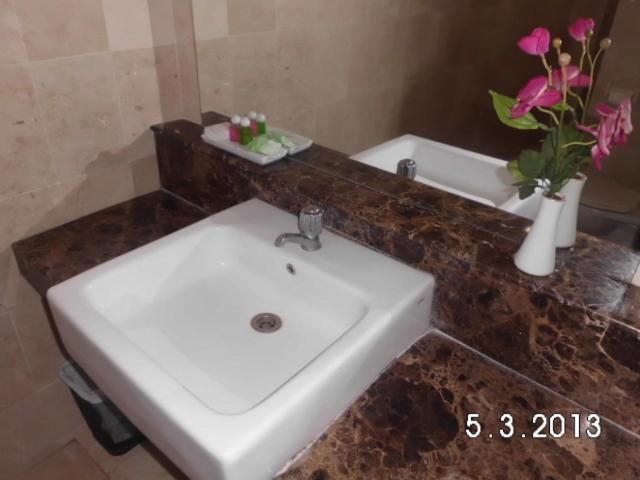 Hotel Coklat Makassar Dış mekan fotoğraf
